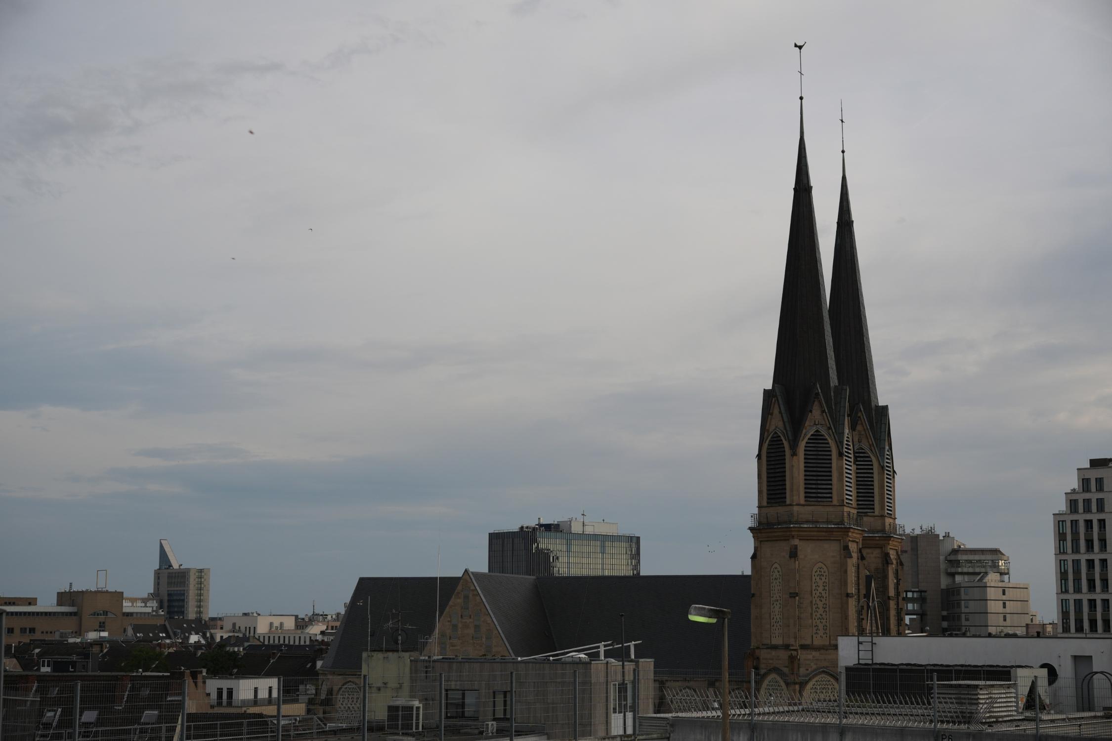 Blick auf die Kirche St. Maria Empfängnis