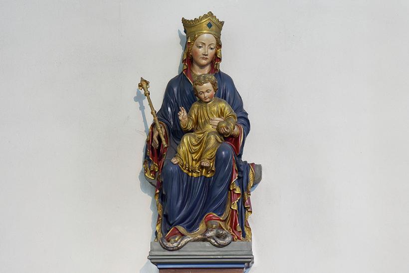 Mutter Gottes Statue in der Kirche St. Maria, Hilfe der Christen
