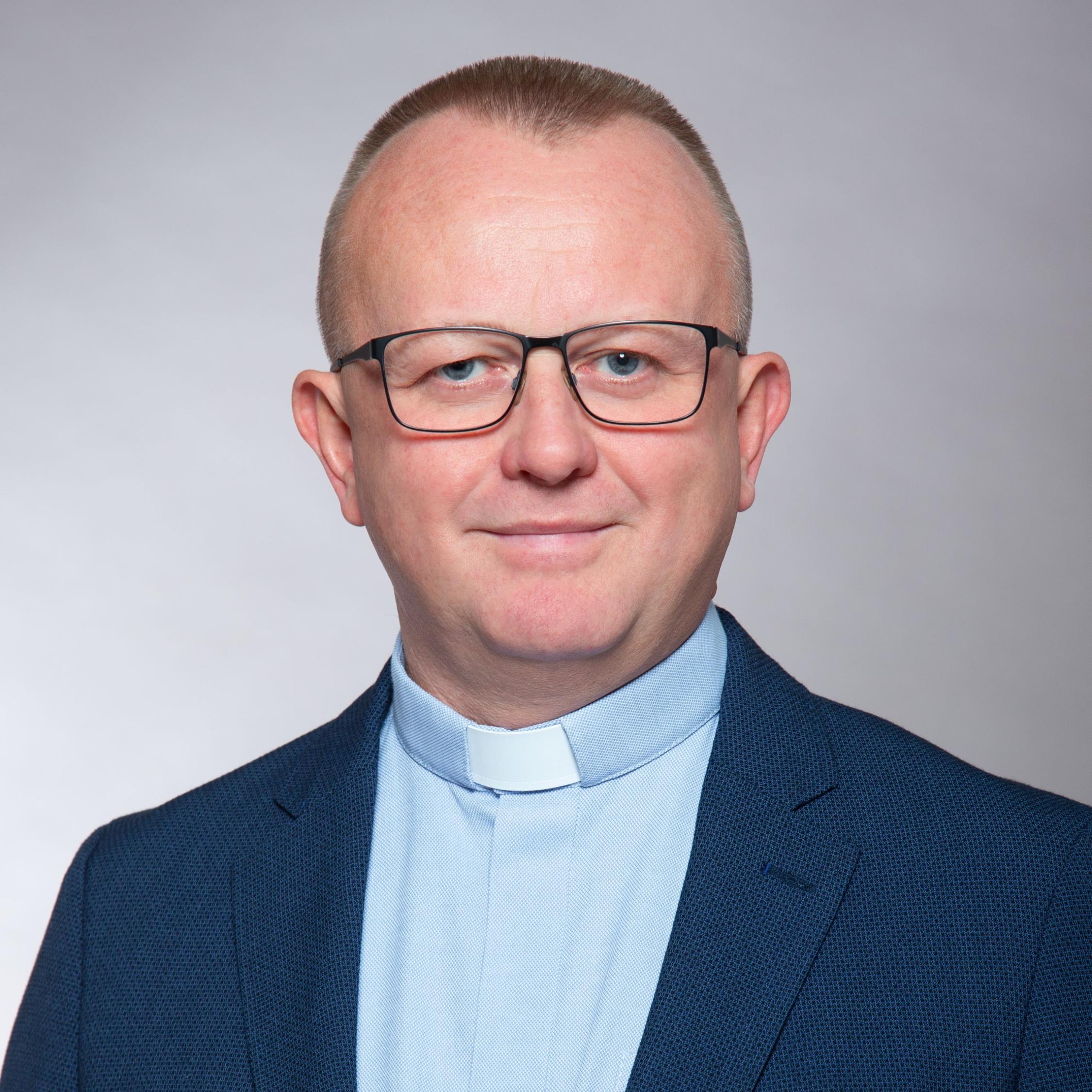 Pfarrer Piotr Piątek